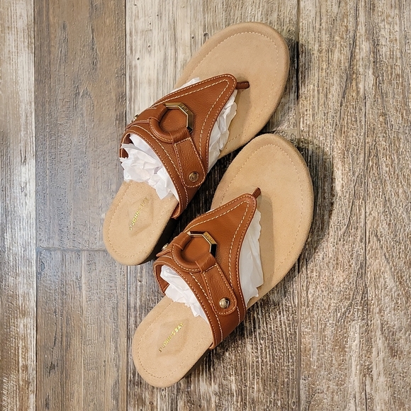 St. John's Bay Shoes - Sandals Women's Size Women's Size 9.5M